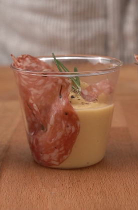 Salame al Tartufo e crema di ceci